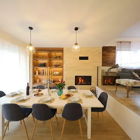 Bellavista Apartman *