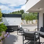 Bellavista Apartment